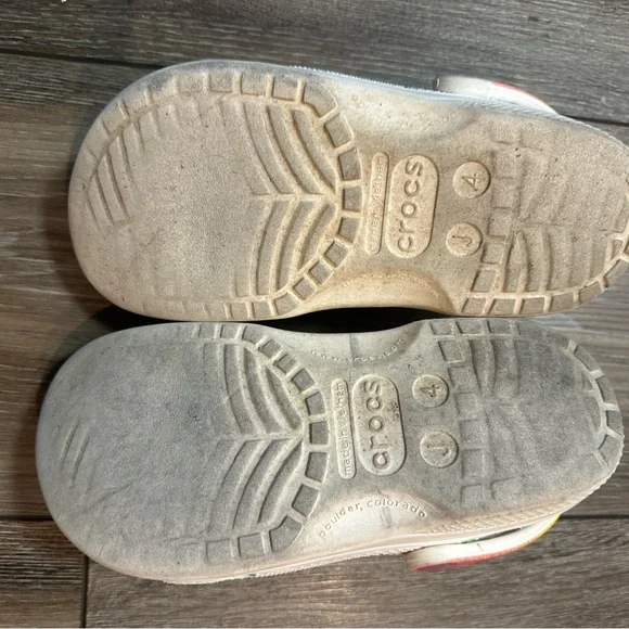 CROCS KIDS' CLASSIC RAINBOW HIGH CLOG Size J4 - Picture 8 of 9